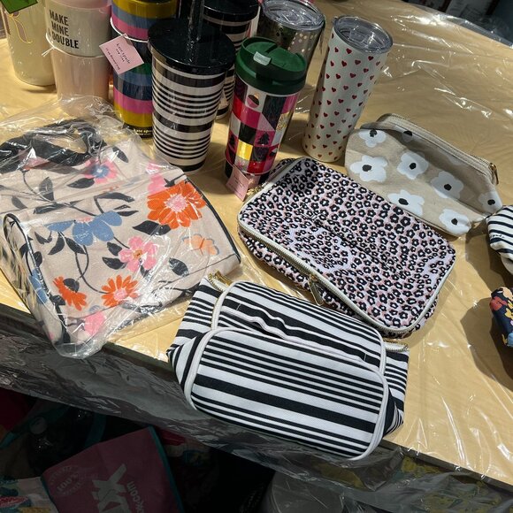 kate spade lunch bags for sale all new with tags! - Picture 1 of 2